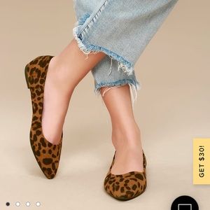 NWOB lulus leopard suede flats